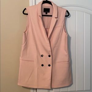 Banana Republic sleeveless pink blazer. 14